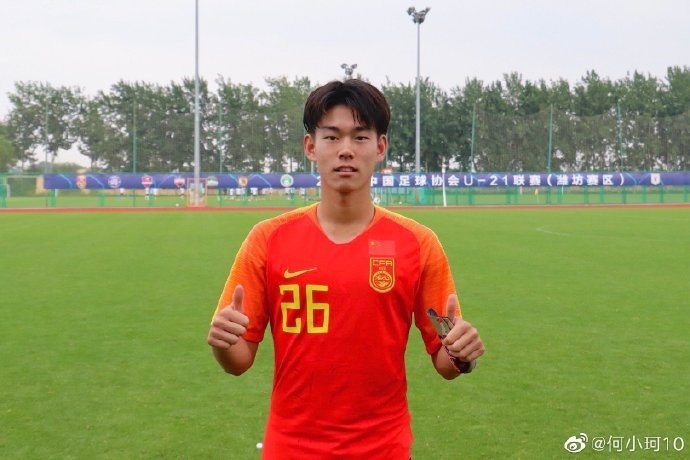 足球报谈留洋，荷兰比利时俱乐部优势显著，双边渠道模式值得借鉴